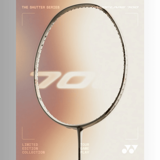 YONEX RAQUETTE NANOFLARE 700 PLAY LIMITED LIGHT BEIGE - Bad Addict